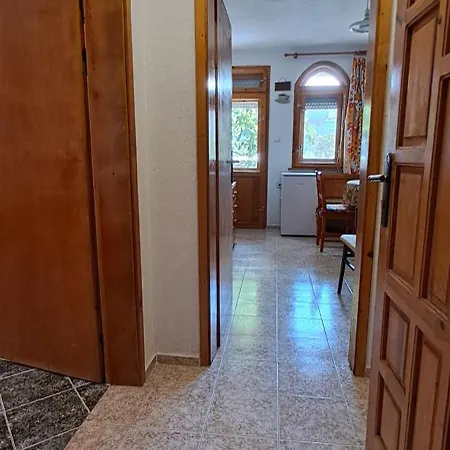 Summerbreath Apartment