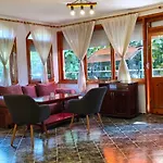 Summerbreath Apartment